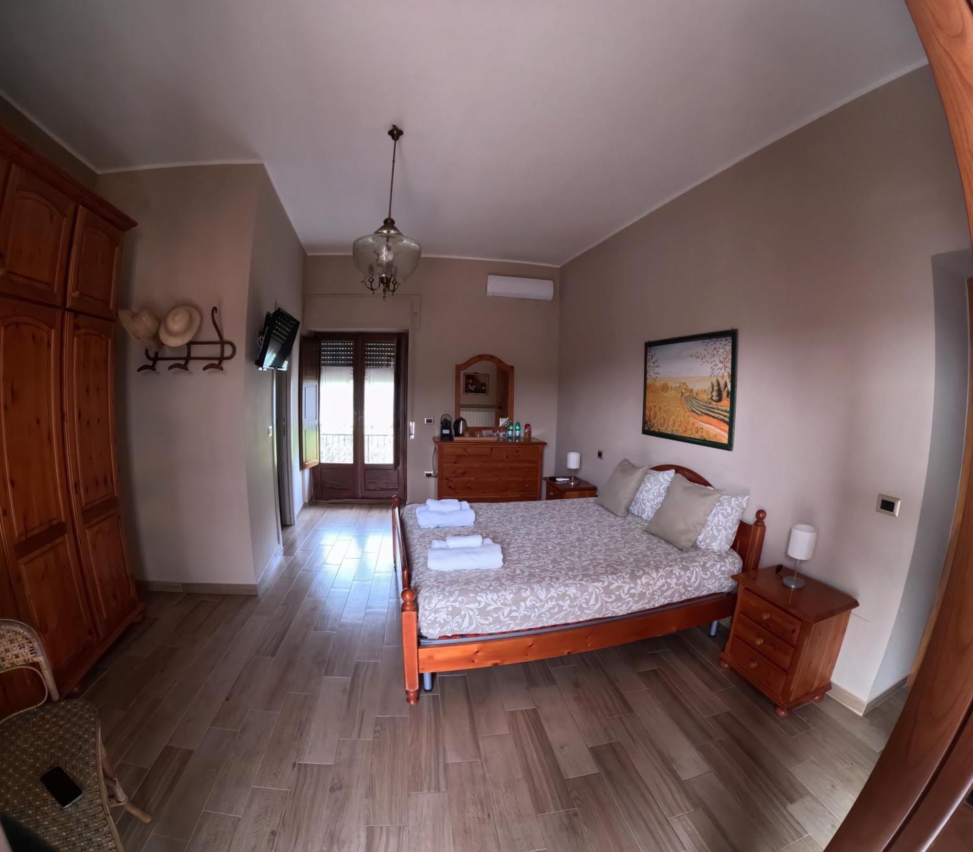 B&B A Casa Di Maybe Казерта Экстерьер фото
