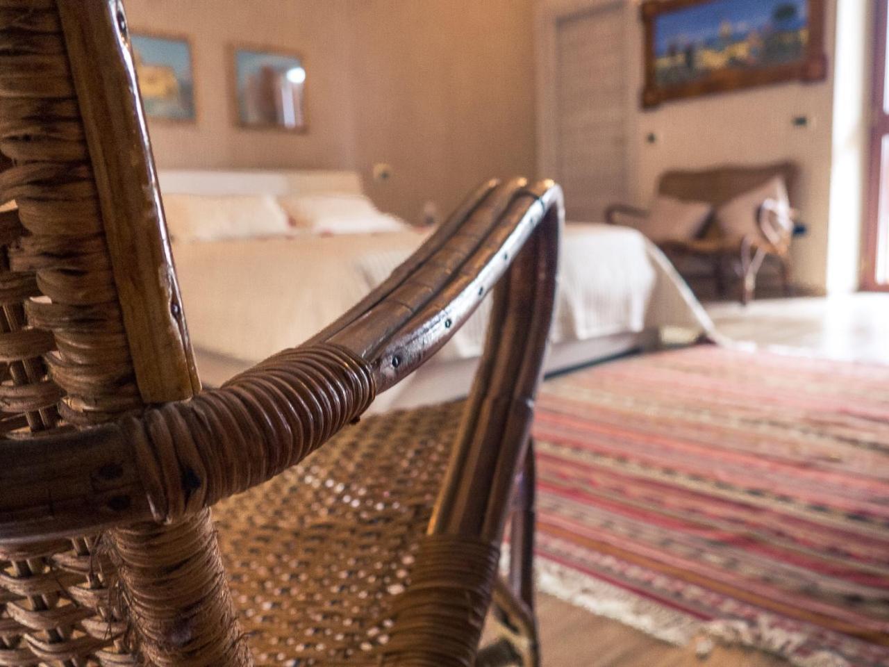 B&B A Casa Di Maybe Казерта Экстерьер фото