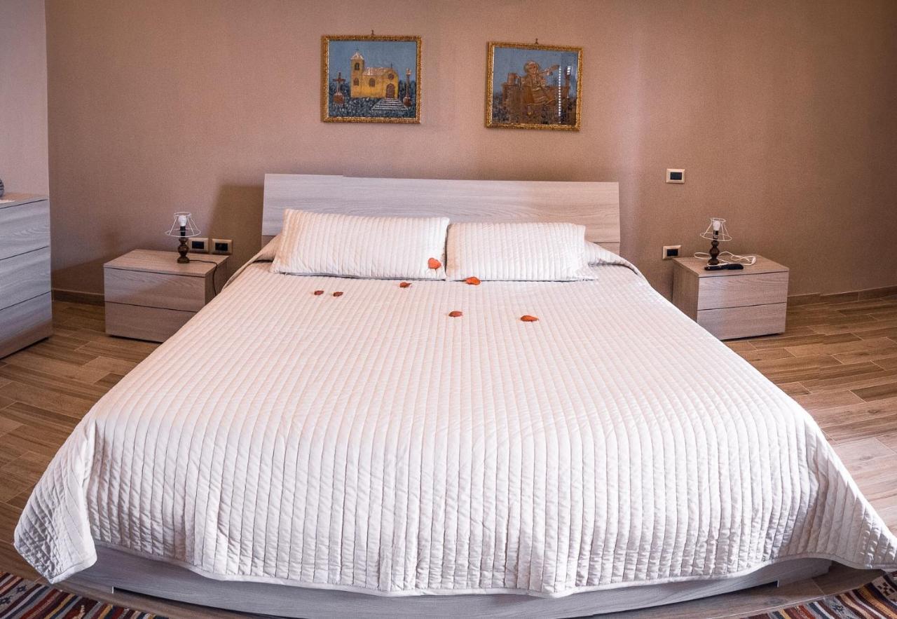 B&B A Casa Di Maybe Казерта Экстерьер фото
